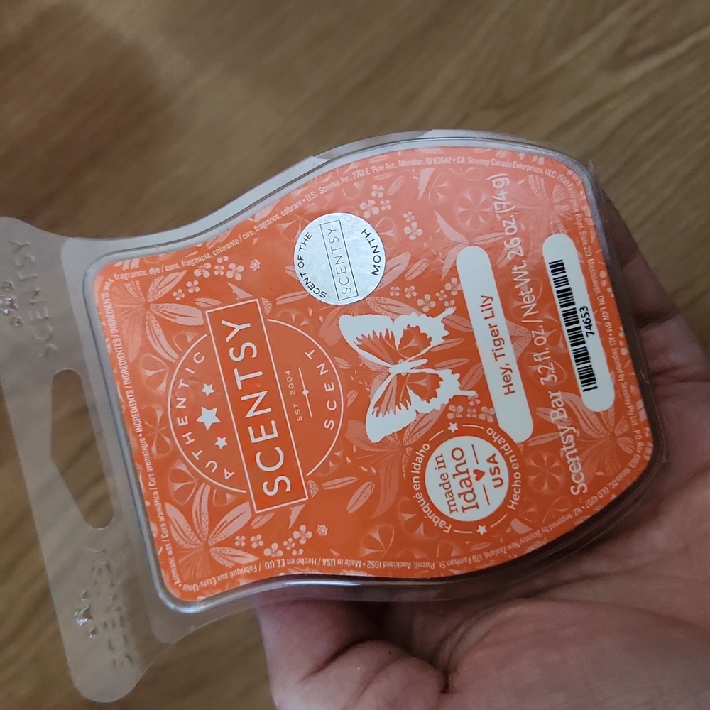Scentsy Hey, Tiger Lily Bar